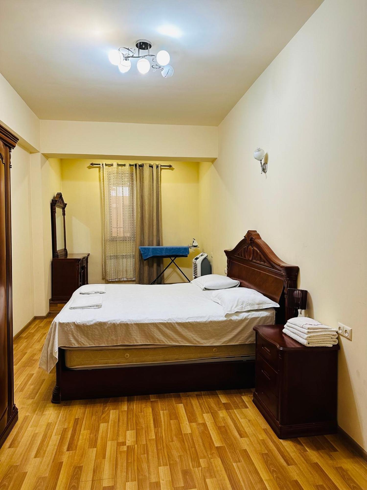 Sakharov Residence, Small Center エレバン エクステリア 写真
